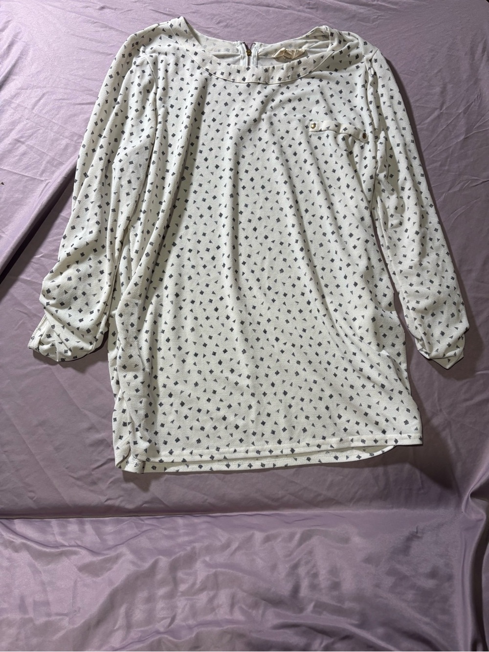 Sweet Wanderer Cream Long-Sleeve Sleep Top with Small Black Triangle Print